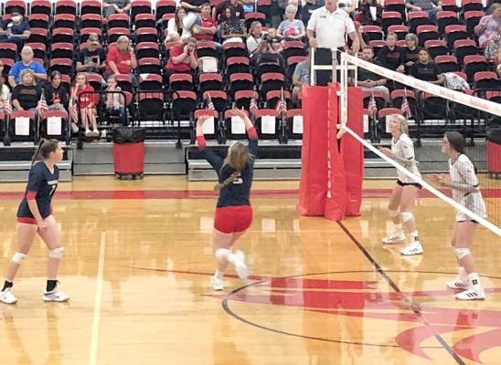 The Madisonville volleyball team takes on Huntington on the road Sept. 7. PHOTO BY LIZ WARD