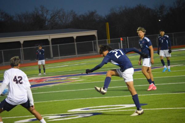 Mustangs Score Three Straight Victories on the Pitch