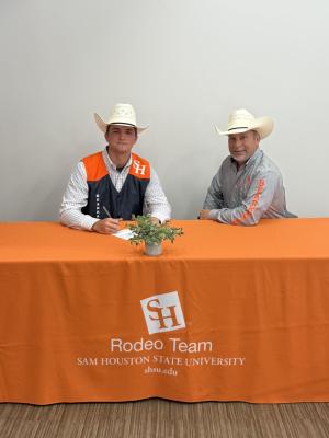 LOCAL ROPER LASSOS COLLEGE