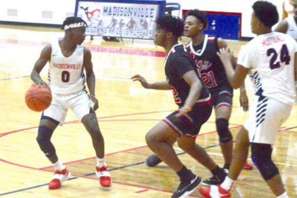 Rodney Brooks tied for the team lead in scoring in Madisonville’s 48-40 loss to Carthage in Lufkin Monday. CAMPBELL ATKINS