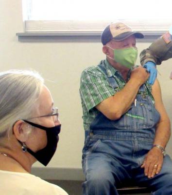 FDA, CDC suggests pause on Johnson & Johnson vaccine