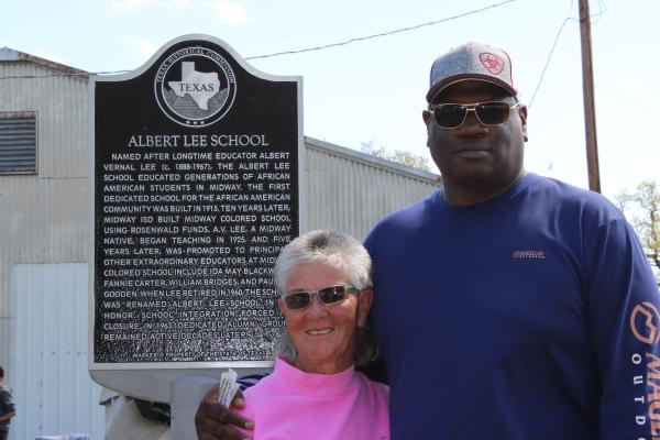 HISTORIC ALBERT V. LEE SCHOOL RECEIVES STATE MARKER