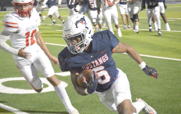 Number 6 Tristan Whaley during one of his drives in the game
