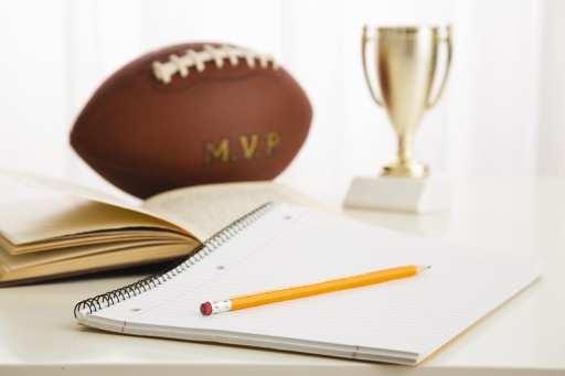 MCFB Announces Scholarship Applications for 2025 Seniors