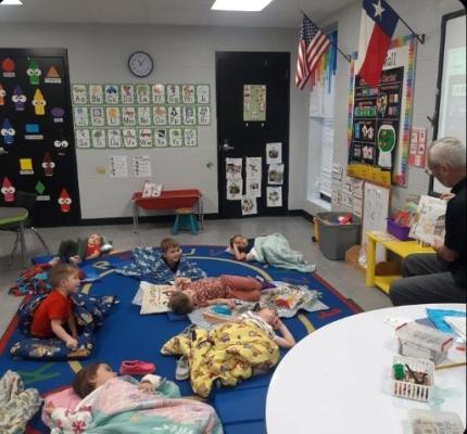 READ ACROSS AMERICA WEEK