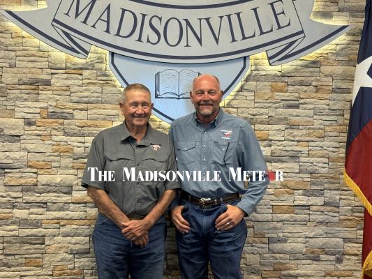 MCISD honors retiring trustees