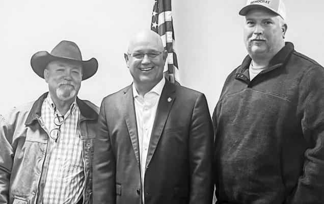REPUBLICAN PARTY HOLDS MEETING