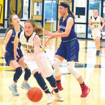 CAMPBELL ATKINS North Zulch’s Lakin Madden competes for the Lady Bulldogs in 2020.